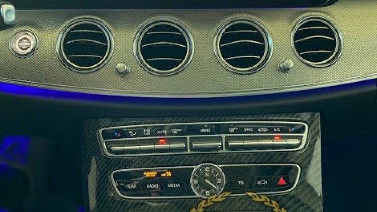 Mercedes-Benz Classe E 220 D Amg Line