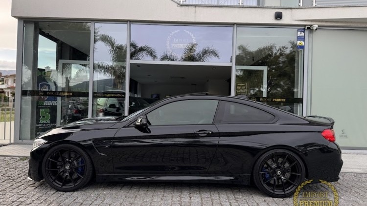 BMW S&eacute;rie M - M4 DKG