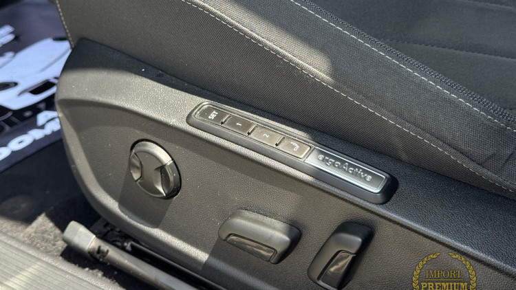Volkswagen Golf 1.4 TSI e-Hybrid DSG