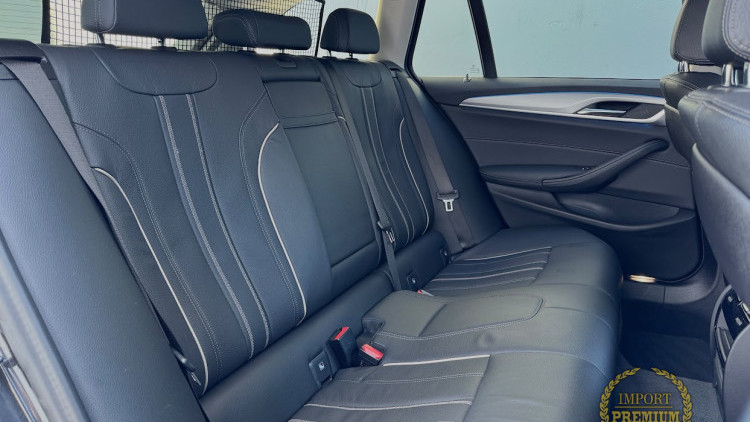 BMW S&eacute;rie 5 - 520 e Touring Luxury