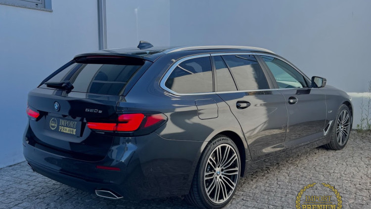 BMW S&eacute;rie 5 - 520 e Touring Luxury