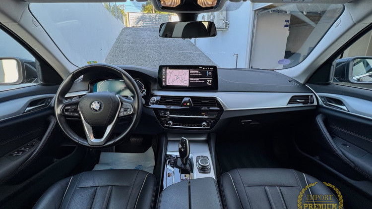 BMW S&eacute;rie 5 - 520 e Touring Luxury