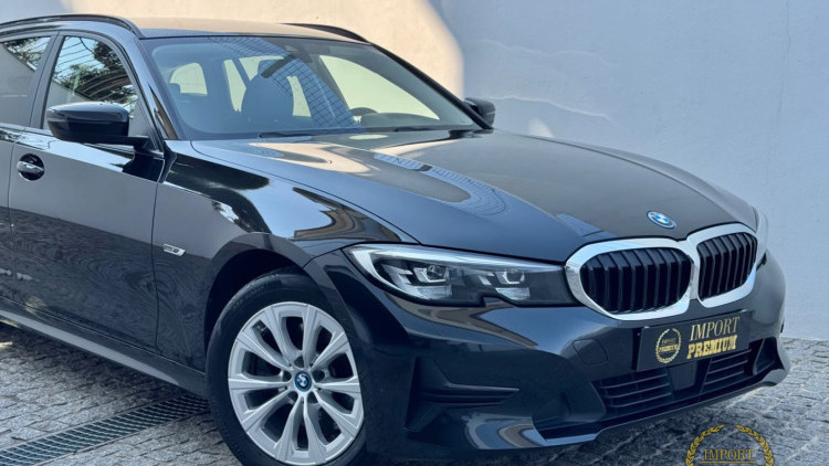 BMW S&eacute;rie 3 - 320 e Touring Line SPORT
