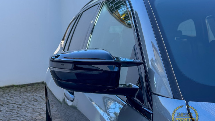 BMW S&eacute;rie 3 - 330 e Touring PACK M