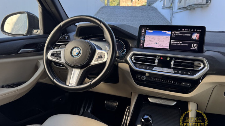BMW S&eacute;rie X - X3 30e xDrive Pack M