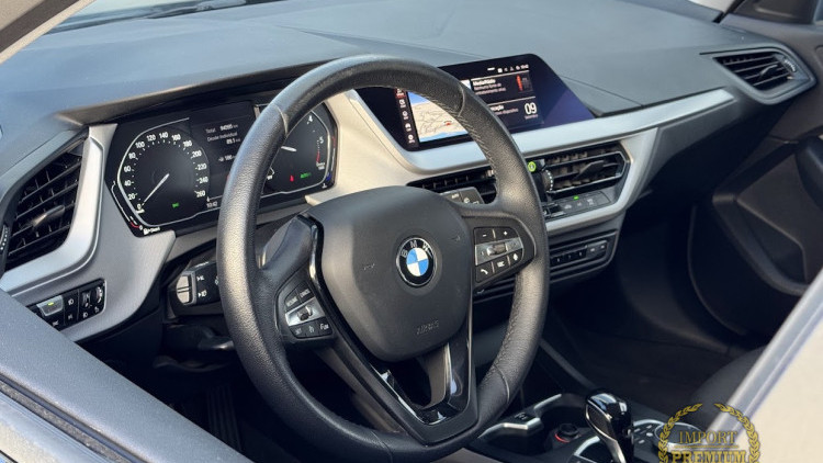 BMW S&eacute;rie 1 - 116 d Sport