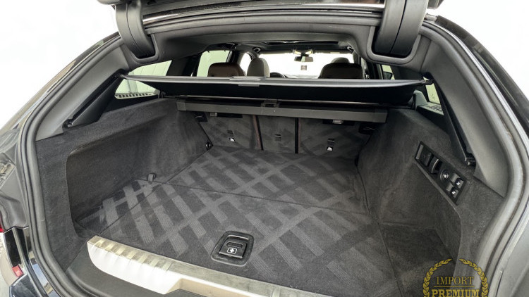 BMW S&eacute;rie 3 - 320 e Touring Pack M Full Extras