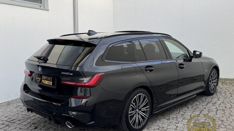 BMW S&eacute;rie 3 - 320 e Touring Pack M Full Extras
