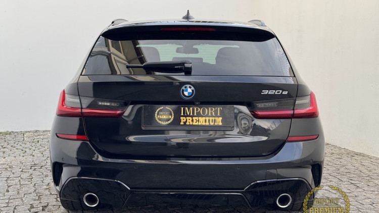 BMW S&eacute;rie 3 - 320 e Touring Pack M Full Extras