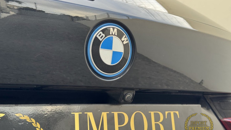 BMW S&eacute;rie 3 - 320 e Touring Pack M Full Extras