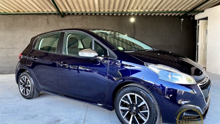 Peugeot 208 1.6 HDi 100cv