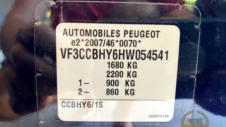 Peugeot 208 1.6 HDi 100cv