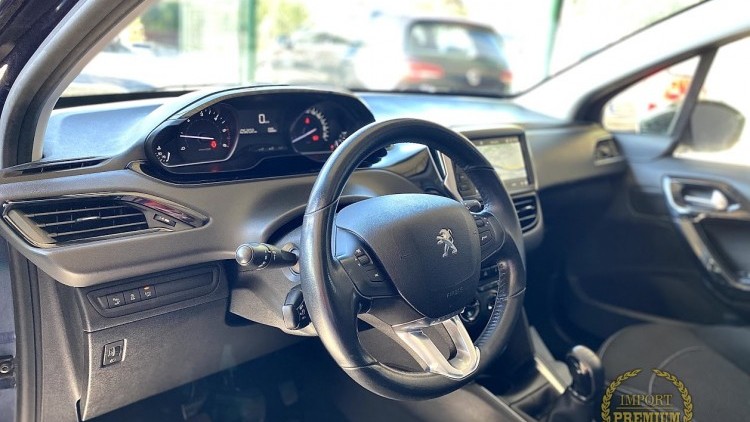 Peugeot 208 1.6 HDi 100cv