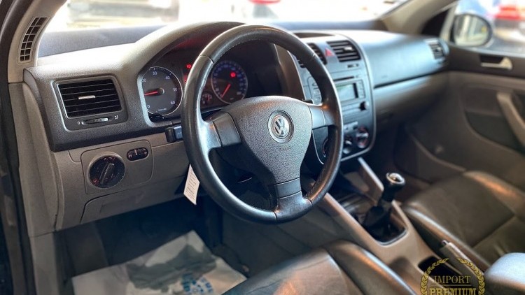 Volkswagen Golf V 1.9 TDi 105cv
