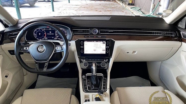Volkswagen Passat Variant 1.6 TDi 120Cv DSG Top Extras!