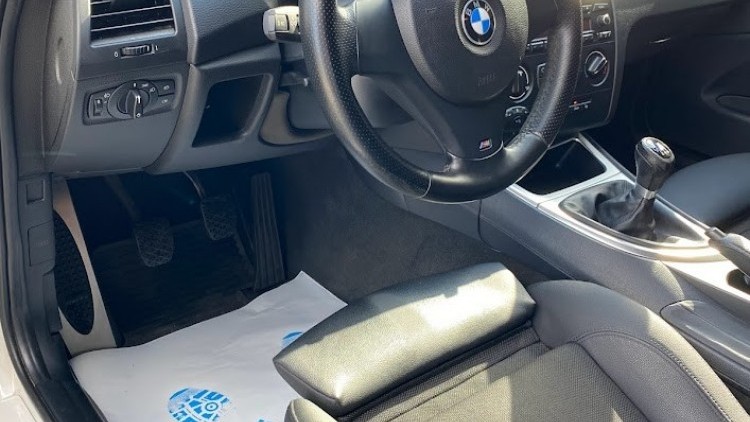 BMW S&eacute;rie 1 - 118 d Pack M