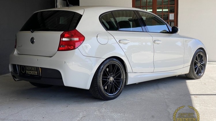 BMW S&eacute;rie 1 - 118 d Pack M