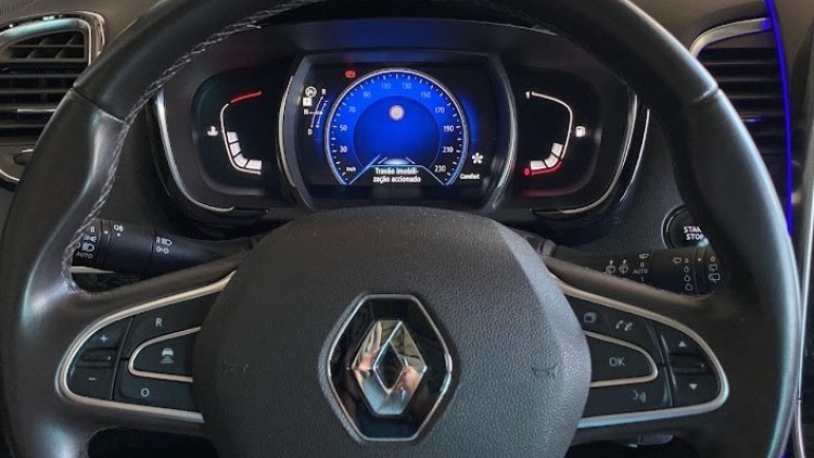 Renault Espace 1.6 DCi Initiale Paris