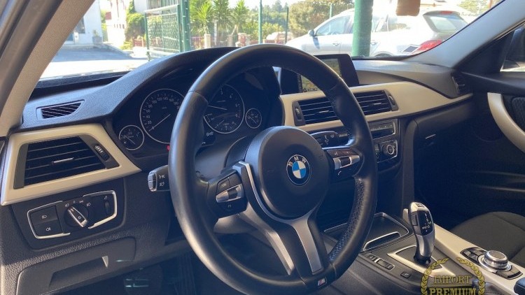 BMW S&eacute;rie 3 - 318 da Touring Extras PACK M