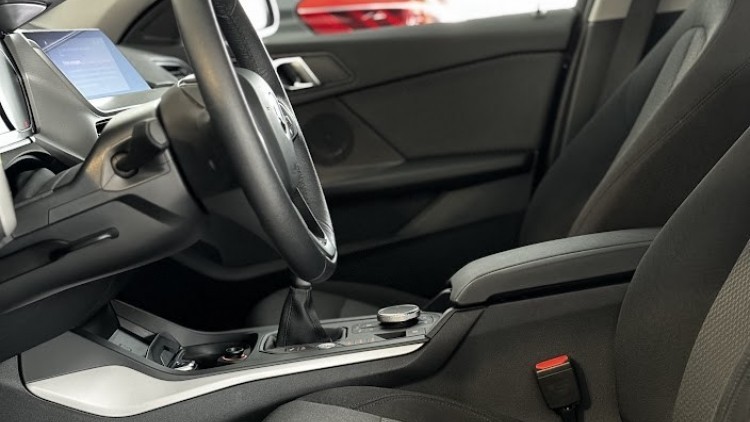 BMW S&eacute;rie 1 - 116 d Sport